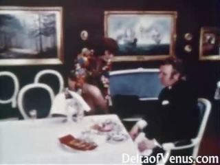 Ročník xxx video 1960s - chlupatý na vdávání bruneta - stůl pro tři